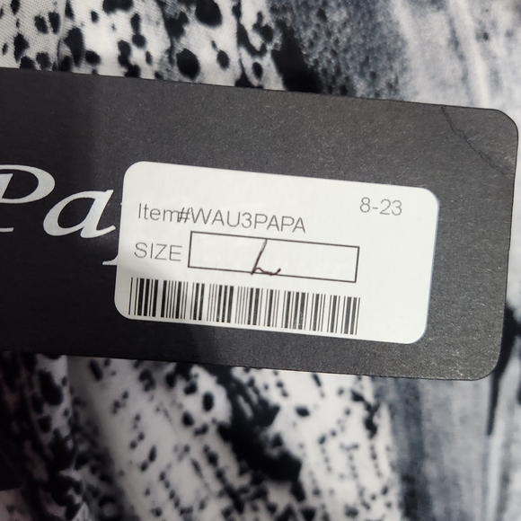 Abstract Duster - Picture 8 of 9